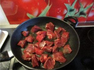 Rindergulasch in der Pfanne