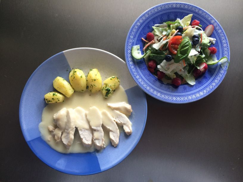 Teller Hähnchenbrust weissweinsosse