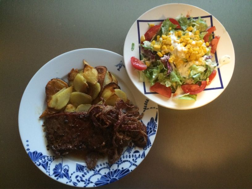 Teller Rumpsteak mit Salat